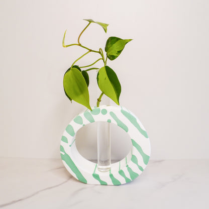 Asymmetrical Circle Propagation Vase